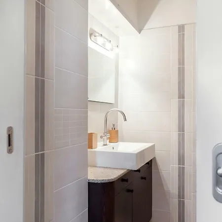 Charming In Old Town Apartman