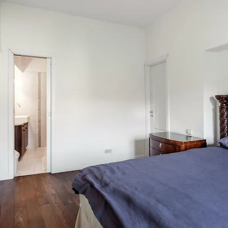 Charming In Old Town Apartman *